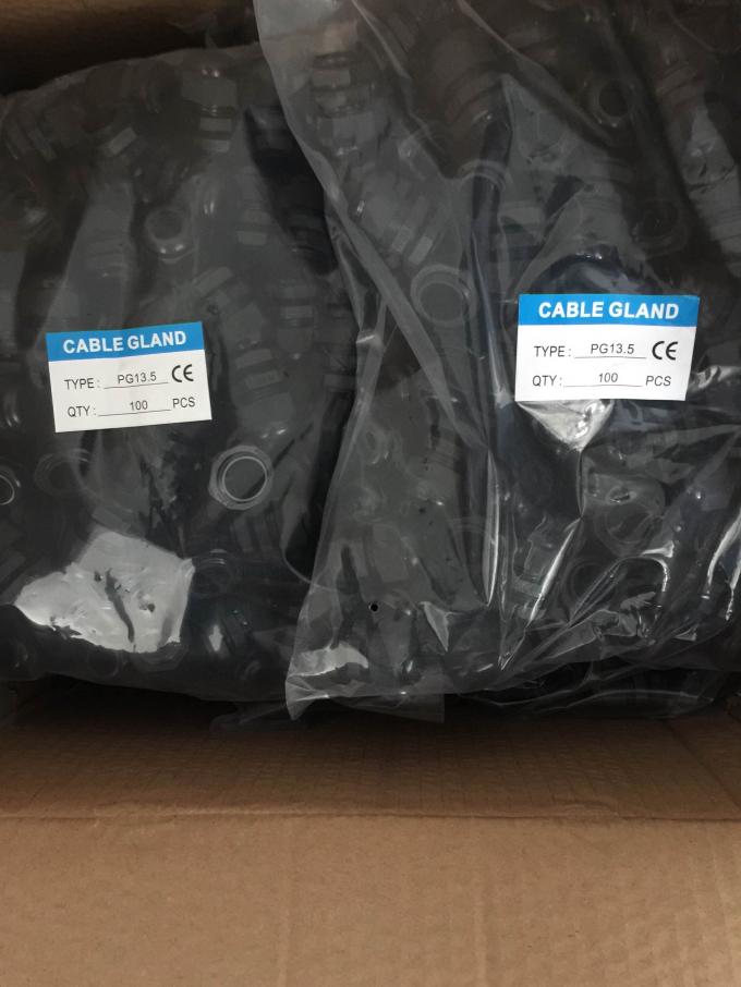 M8 X glande de câble de 1,25 plastiques, couleur imperméable de noir de cable connecteur