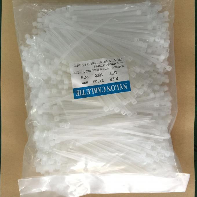 Enveloppes en nylon de lien avec la bride de selle, PCs résistants UV du blanc 10 de serres-câble par Parcking